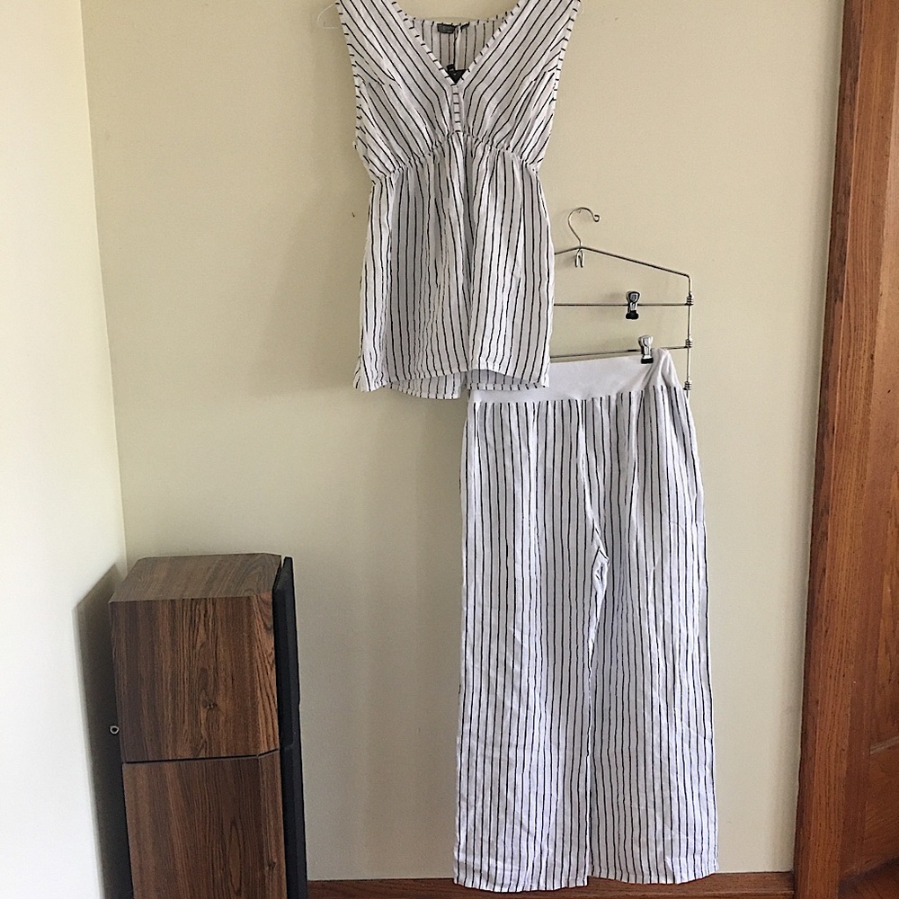 Striped summer matching top and bottom. Selling entire outfit together.
